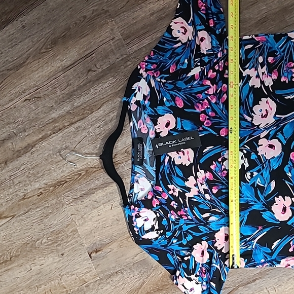 BLACK LABEL BY EVAN PICONE WOMANS BEAUTIFUL FLORAL TOP SIZE LARGE - Picture 10 of 14